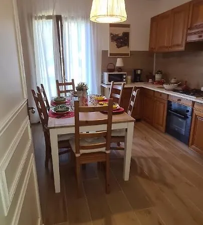 Apartamento Quiete Di Montagna Sul Lago Di Iseo Pisogne