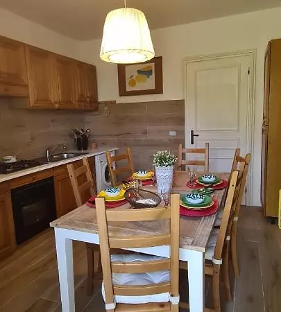 Apartamento Quiete Di Montagna Sul Lago Di Iseo