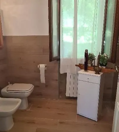 Quiete Di Montagna Sul Lago Di Iseo * Pisogne